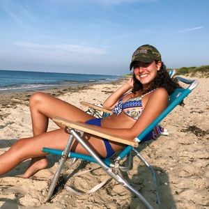 Meet your Posher, Isabel